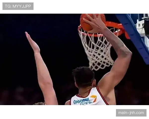 皮特森伤退前展现无差别单打，福建季后赛希望系于其健康程度