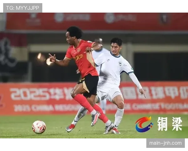 重庆铜梁龙防守稳健 升班马前三轮仅失三球
